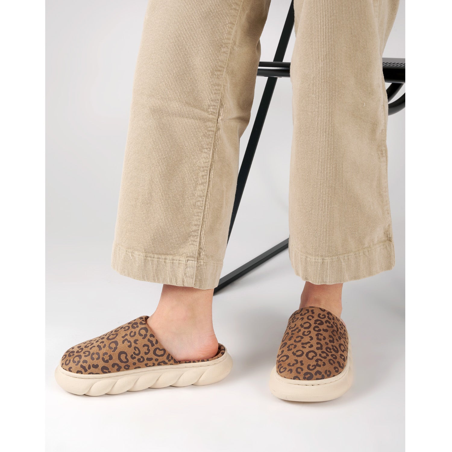 Pantofole Leopardate con Suola Platform - Perletti